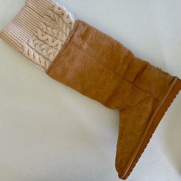 Coach Georgia II Signature Embossed Suede & Knit Boots size 8B. - Picture 9 of 9